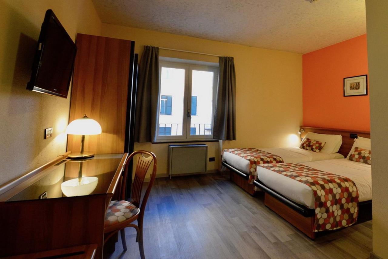 Hotel Europa Генуя Экстерьер фото