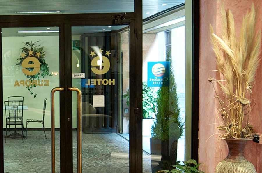Hotel Europa Генуя Экстерьер фото